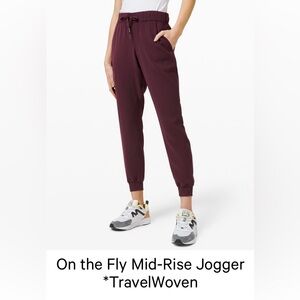Lululemon On the Fly Joggers-MAROON